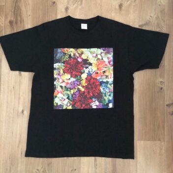 フラワーアート「祈り」Tシャツ（ブラック）