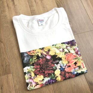 フラワーアート「祈り」Tシャツ（ホワイト）